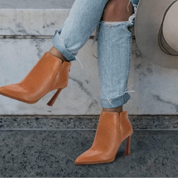 Ankle boots - Picture 2 of 9